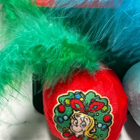 Grinch CAT Nip Toy Set - Picture 2 of 4